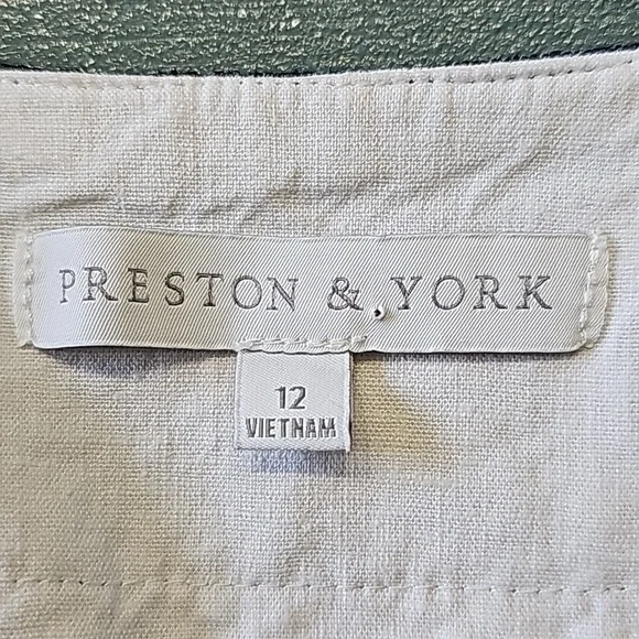 Preston & York white tunic blouse with navy blue lace‎ trim Size 12. - Picture 6 of 10